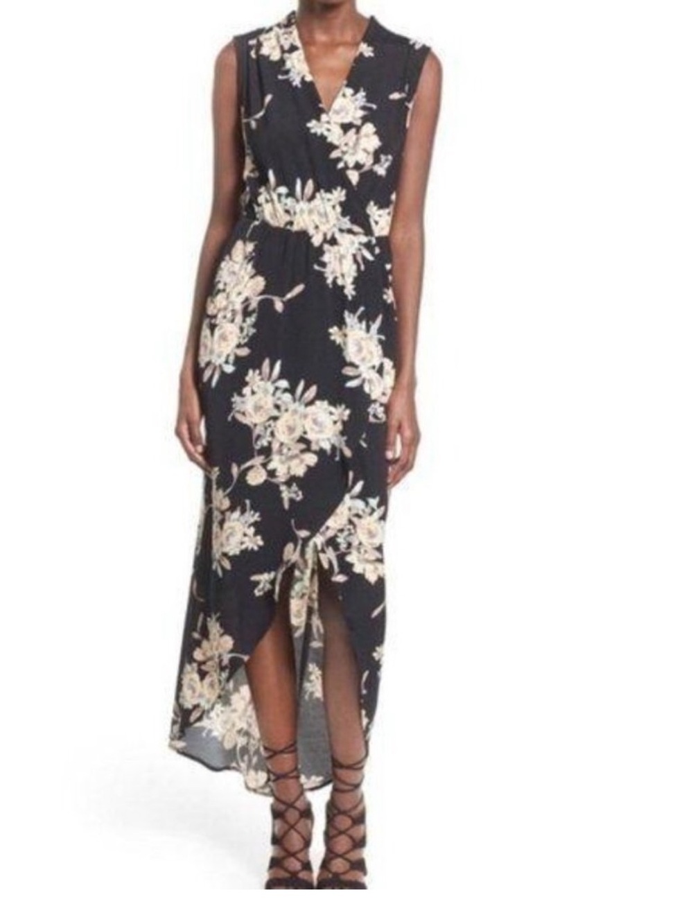 Astr the Label Ladies Black Floral Faux Wrap V-neck high low dress. Medium.